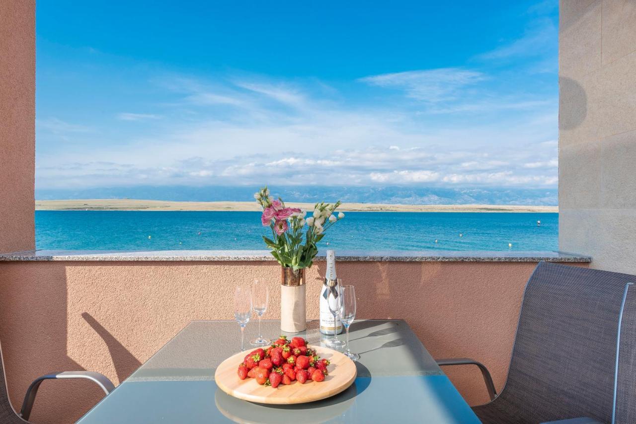 Luxury Apartments - La Vir 5& 6 Εξωτερικό φωτογραφία