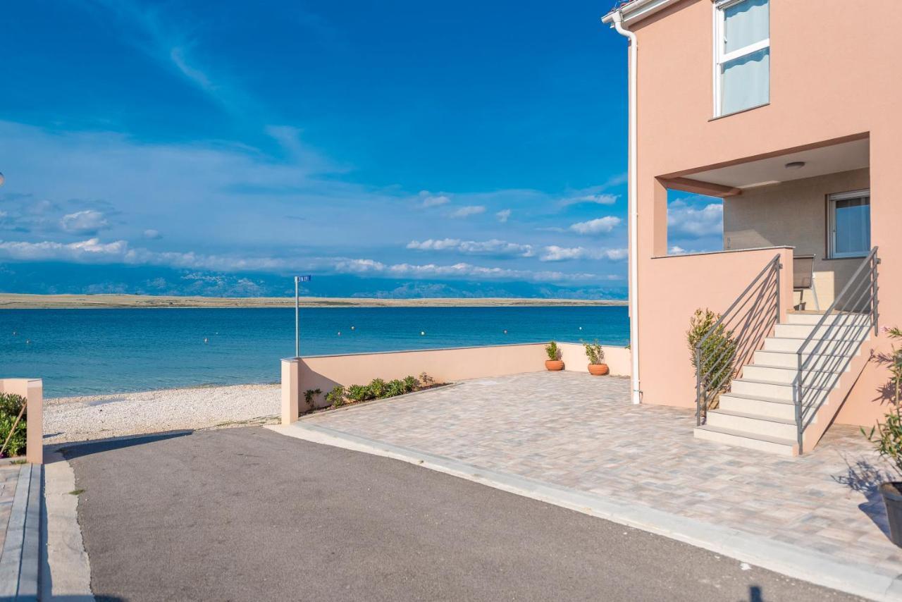 Luxury Apartments - La Vir 5& 6 Εξωτερικό φωτογραφία