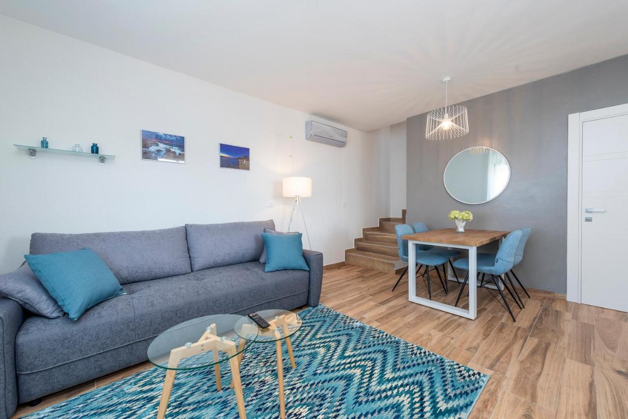 Luxury Apartments - La Vir 5& 6 Εξωτερικό φωτογραφία